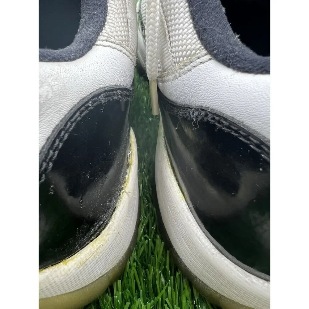Air Jordan AJ11 Retro‎ Low Concord White Black Sneakers 528896-153 GS Size 7Y
